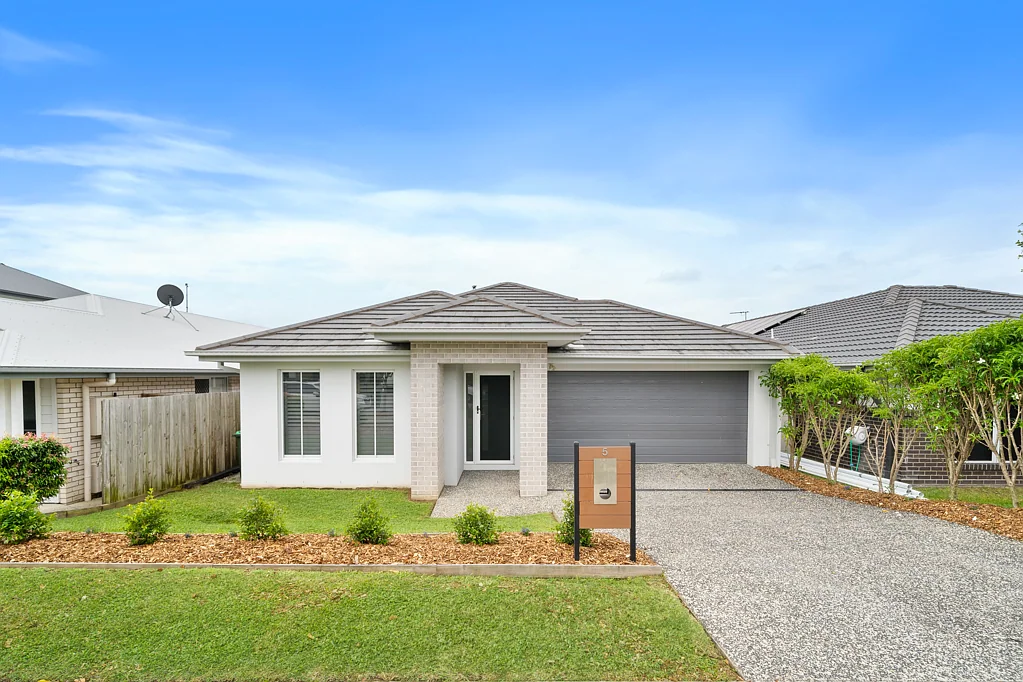 5 Bradfield Street, Flagstone, QLD 4280