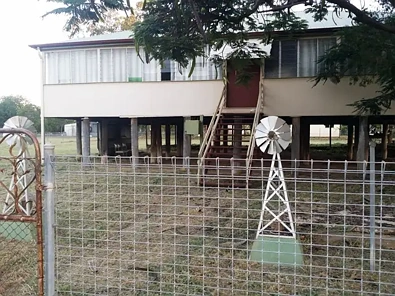 31 Kitchener Street, Clermont, QLD 4721, 3 slaapkamers, 1 badkamers, House