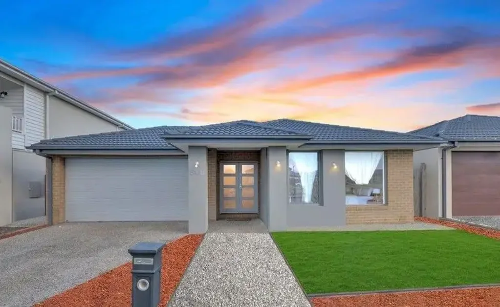 Fraser Rise 4chambre An Exceptional Family Residence with Luxury, Space & Sophistication | The Ultimate Entertainer's Dream Home