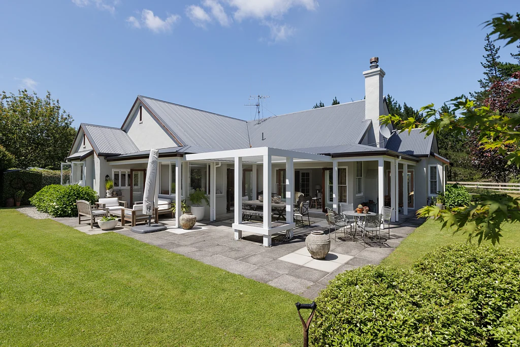 Tauriko Home and garden, studio and shed