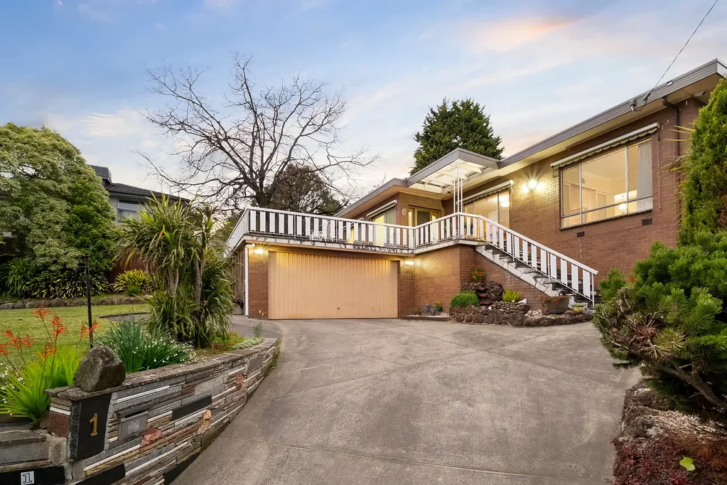 1 Lockhart Road, Ringwood North, VIC 3134