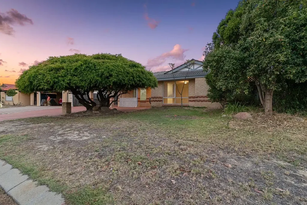 Freshly Updated Family Living in the Heart of Ellenbrook