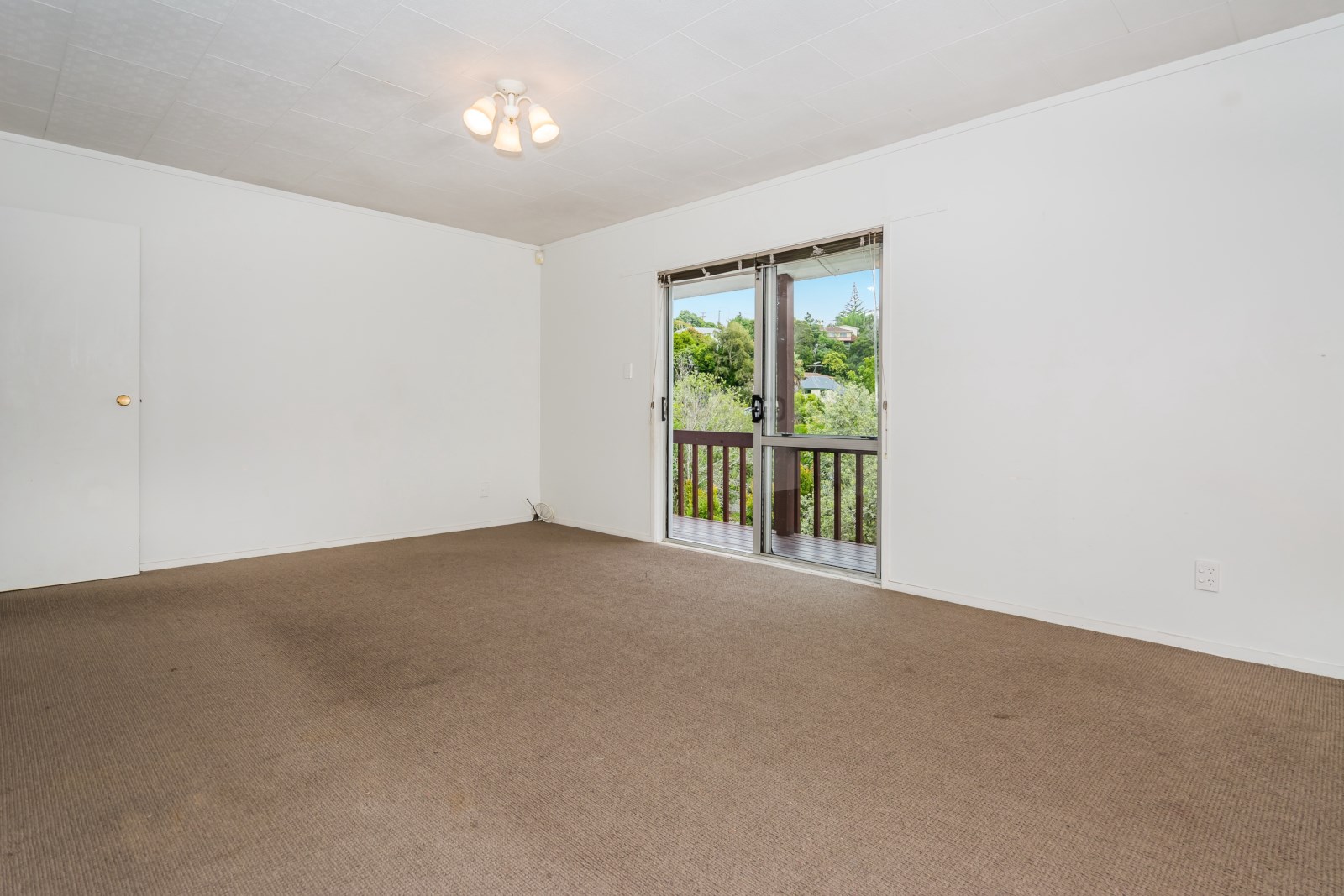 2/4 Malibu Grove, Bayview, Auckland - North Shore, 3 ห้องนอน, 1 ห้องน้ำ