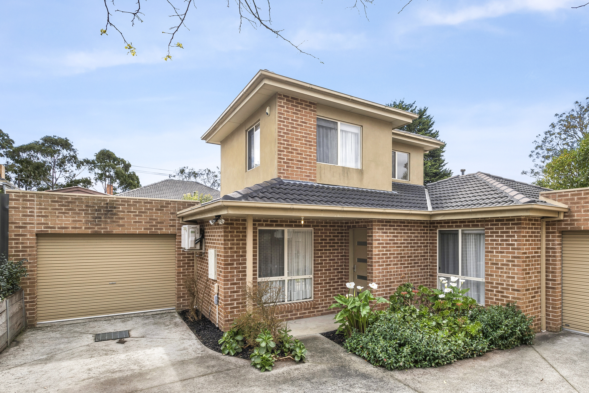 33 KINCUMBER DR, GLEN WAVERLEY VIC 3150, 0 कमरे, 0 बाथरूम, Townhouse