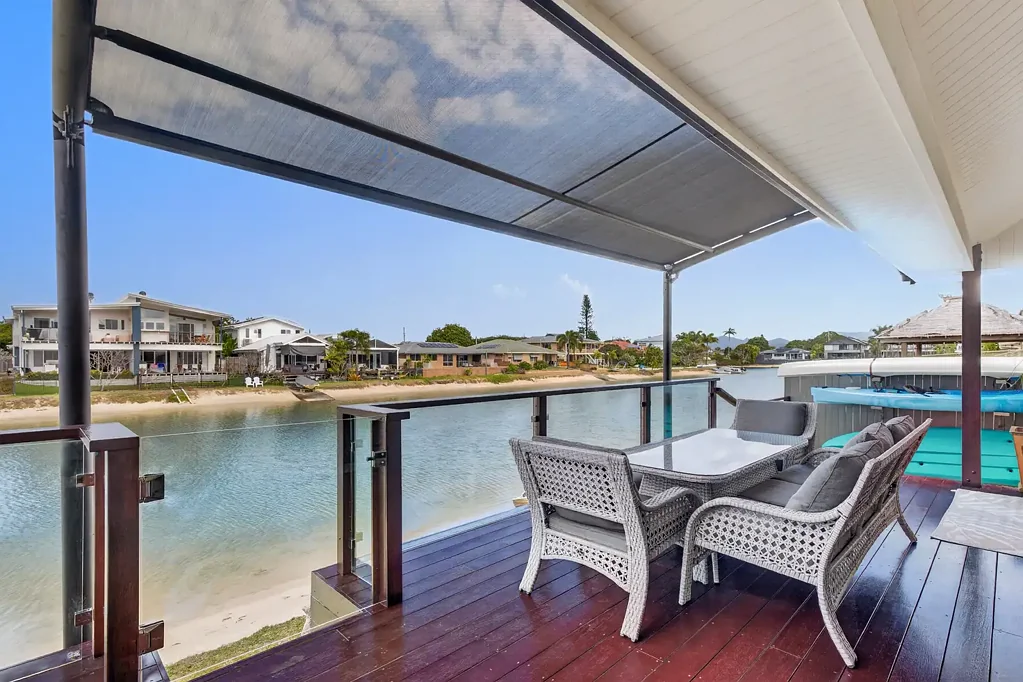 Palm Beach 3Moenga CANAL-FRONT LIVING IN THE HEART OF PALM BEACH