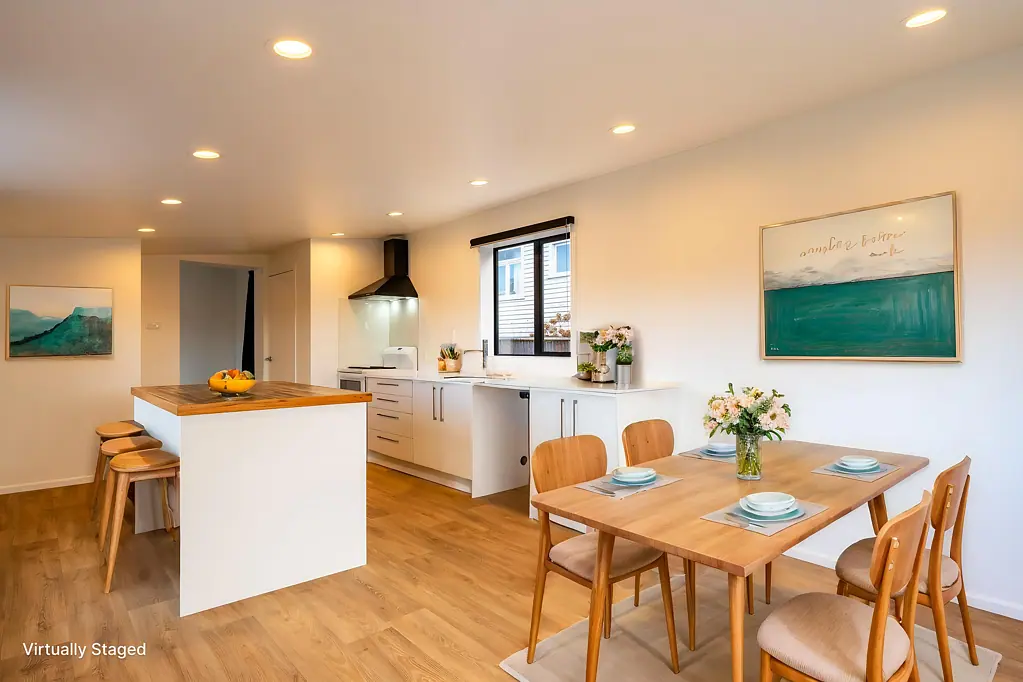 Parkside 3房  This MUST SELL UNDER THE HAMMER!