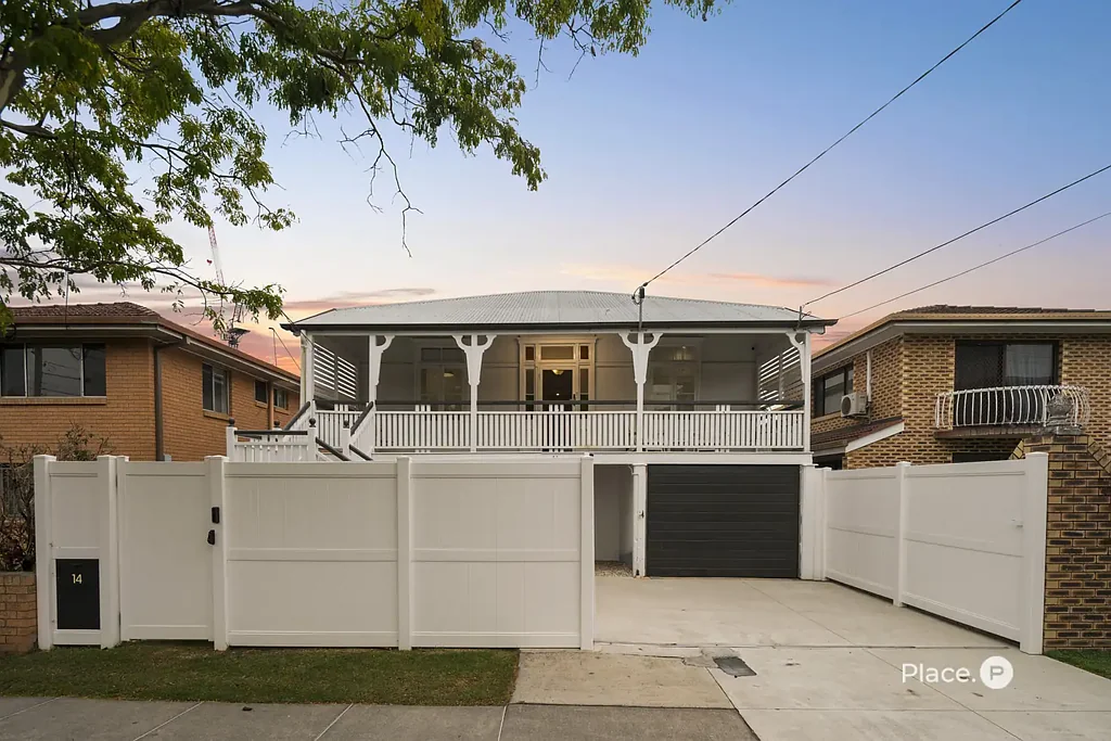 Greenslopes 4Kwarto Character, Comfort & Contemporary Queenslander Living