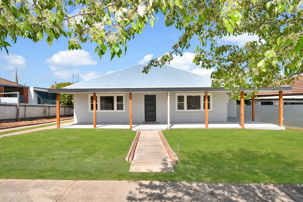 Stawell 3房  Beautifully Restored & Renovated – The Hard Work Is Done