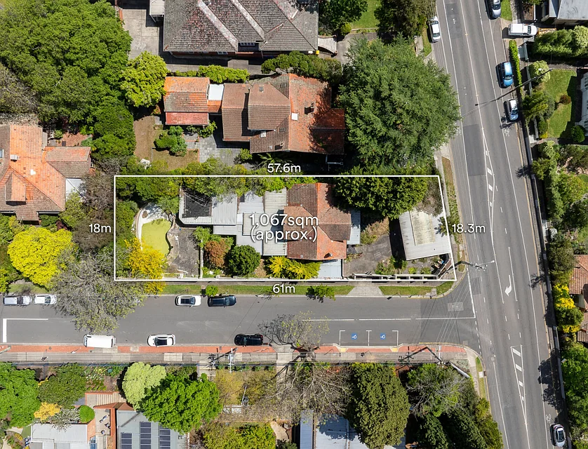 32 Lower Heidelberg Road, Ivanhoe, VIC 3079, 3房, 2浴, House