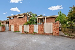 2A & 2B Loureiro Street, Conder