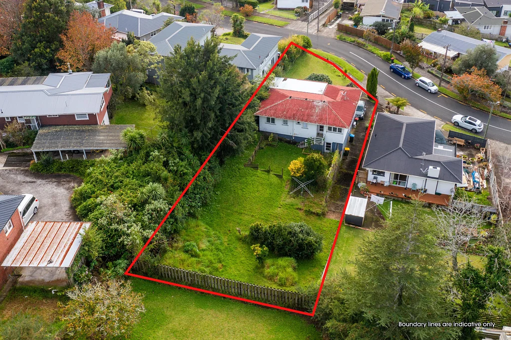 New Windsor 3 Bedroom Mortgagee sale - 893sqm freehold