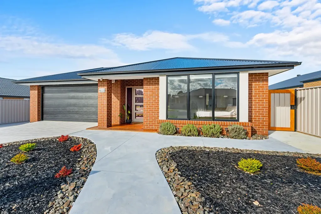 8 Dyirra Chase, Swan Reach, VIC 3903