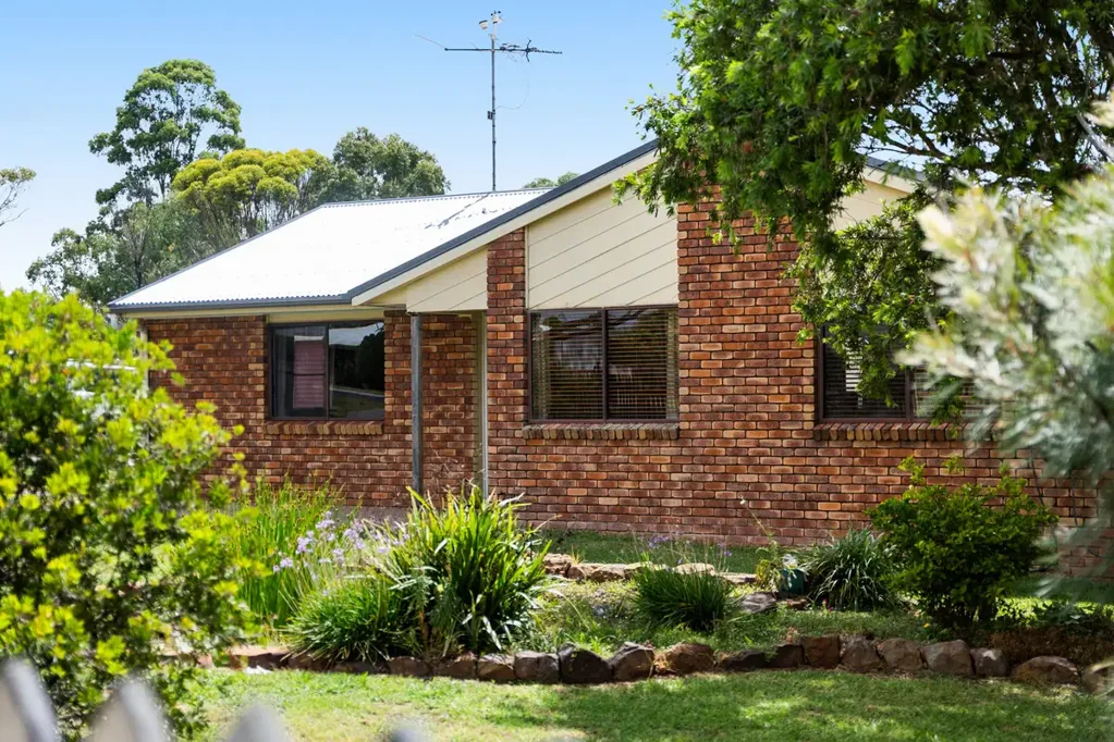 13 Clifford Street, Meringandan West, QLD 4352
