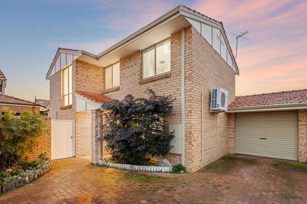 2/33 Spencer Avenue, Yokine, WA 6060