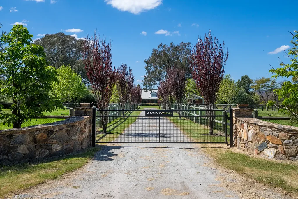 145 Cathedral Avenue, Brigadoon, WA 6069
