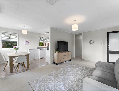 7 Rainbow Place, Wattle Downs, Manukau City, 3 Kuwarto, 1 Banyo, House