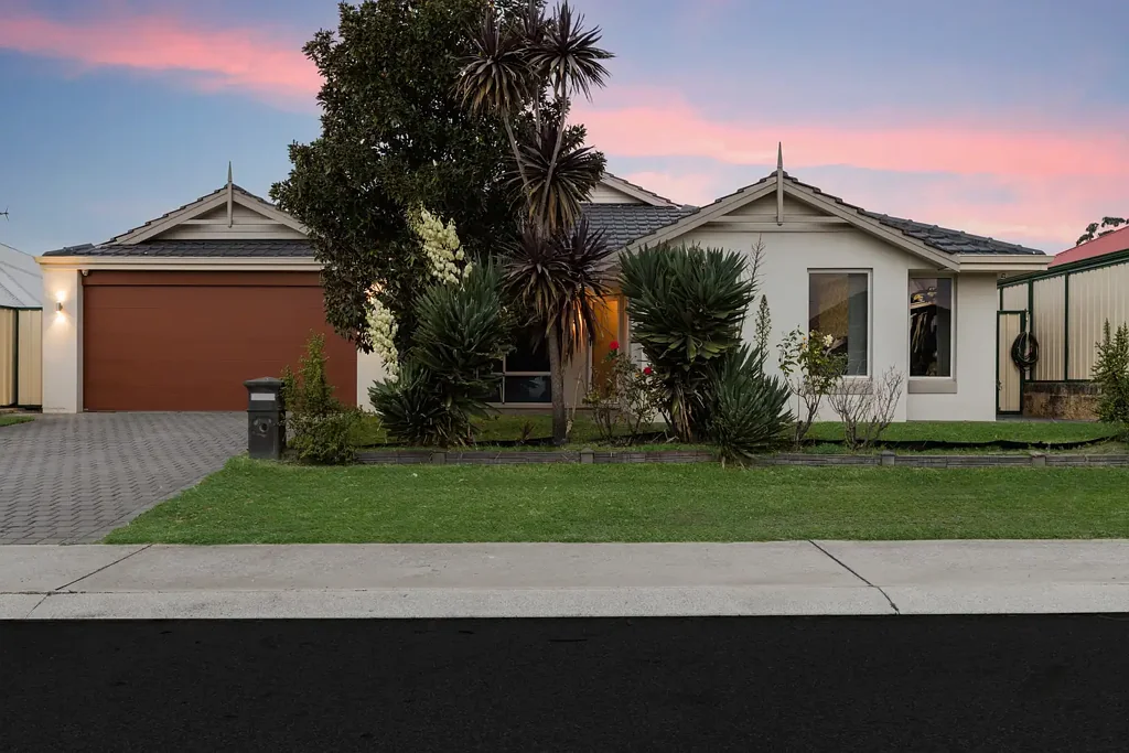 Byford 5 Bedroom A home that simply works-designed for comfort, space, and easy living.