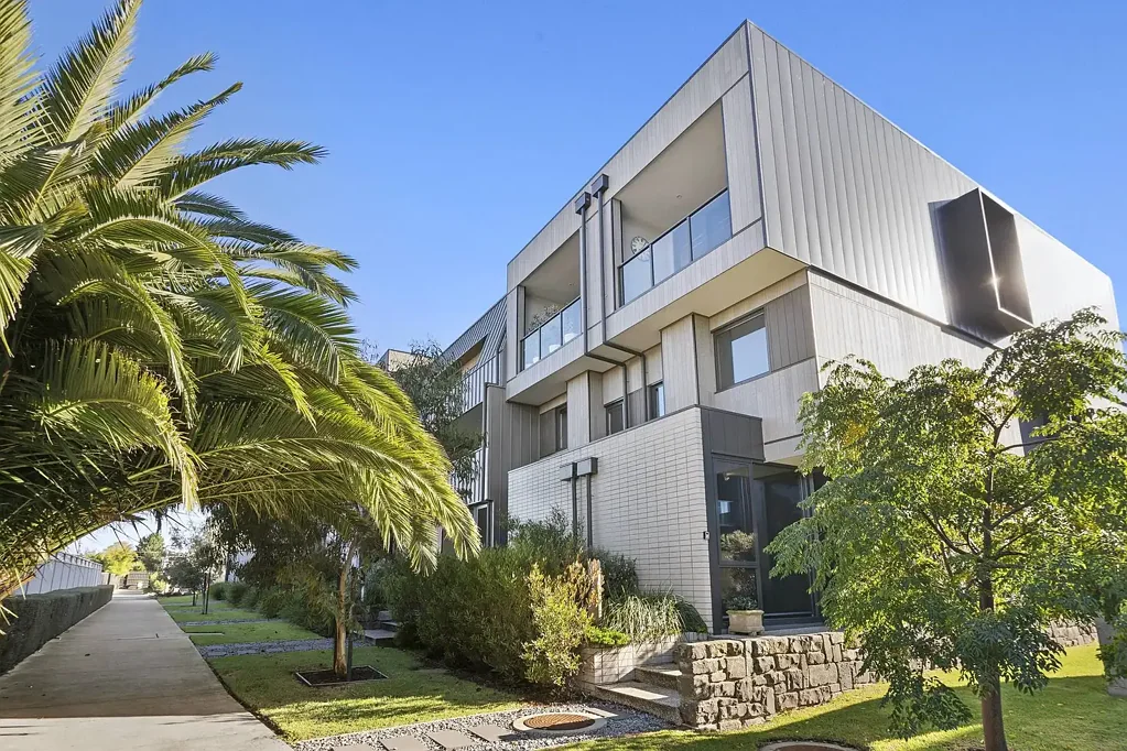 Style and Space in Sought-After Geelong West