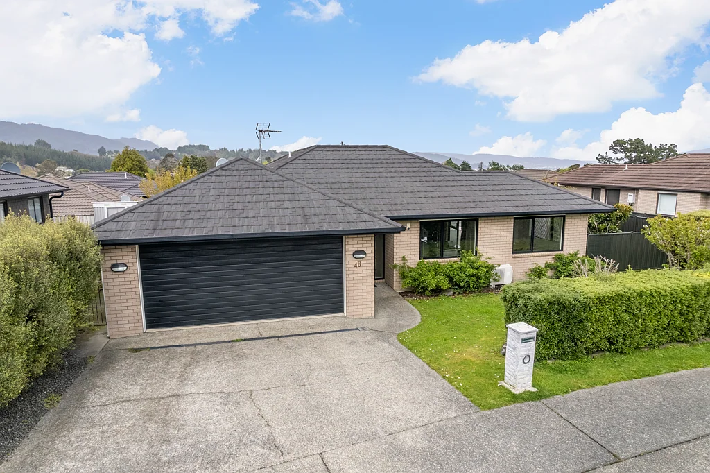 48 Sunstone Crescent, Brown Owl, Upper Hutt, Wellington