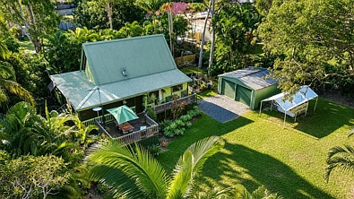 Macleay Island 3房 私人木屋风格三卧室静居，占地1,303平方米的宽敞地块，附带双车棚！ Private Chalet-Style 3 Bedroom Retreat on a Huge 1,303m² Block with Double Shed!