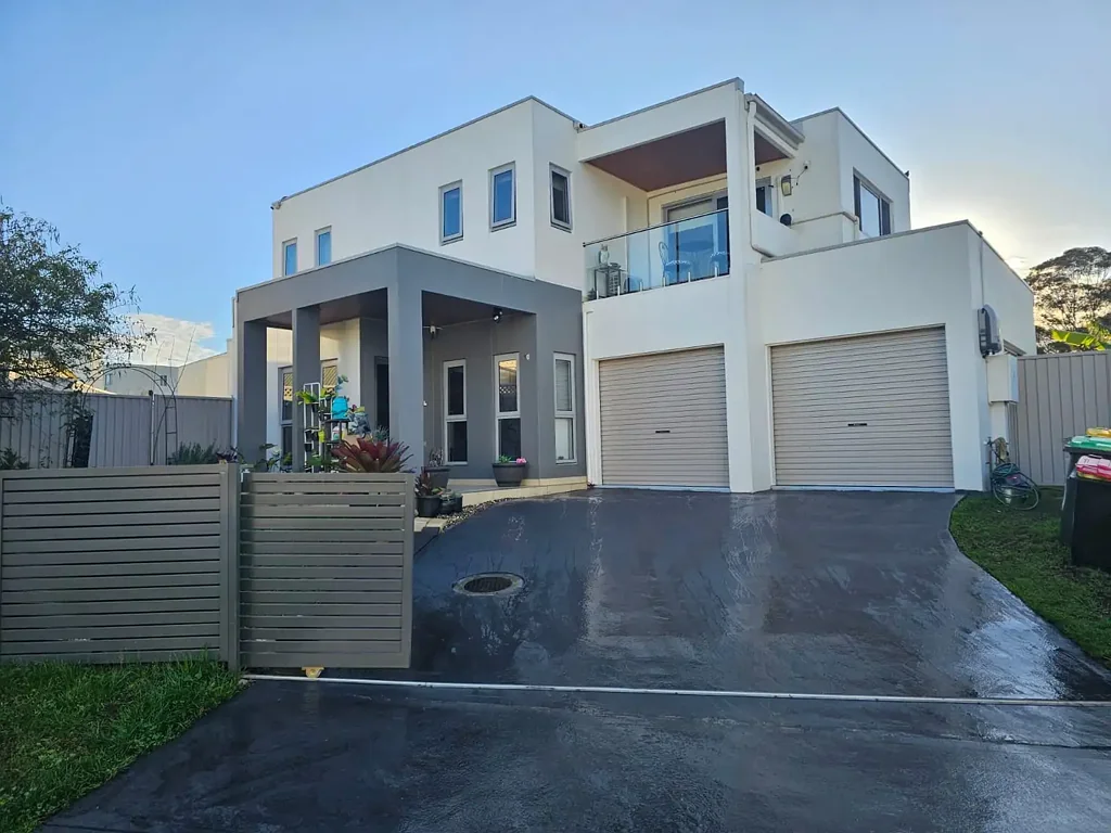 10 Bowaga Circuit, Villawood, NSW 2163
