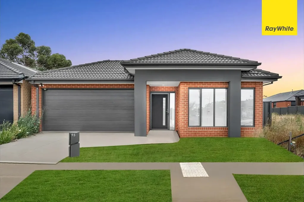 Modern Living in Harkness