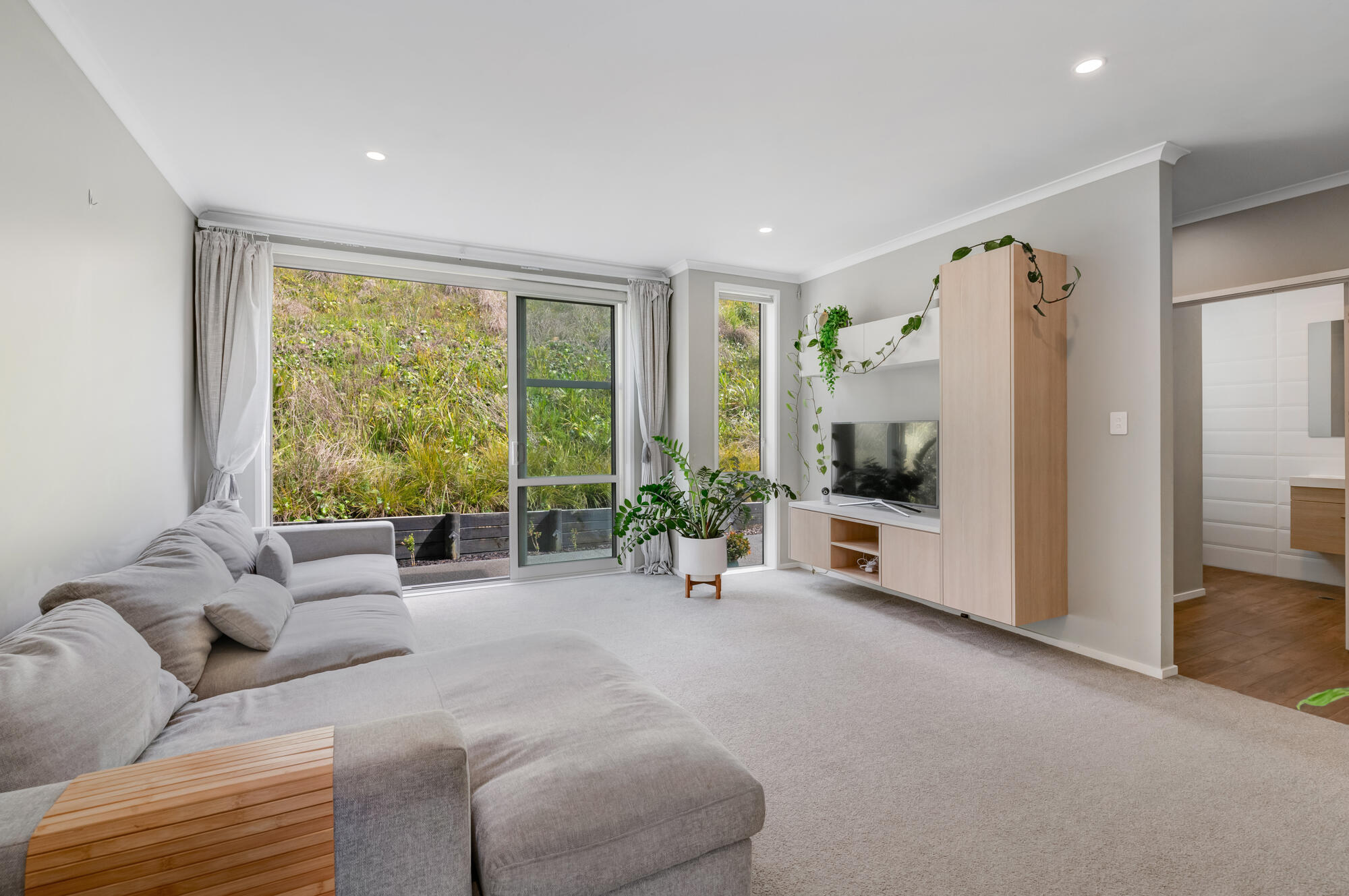 41 Sanremo Lane, Stanmore Bay, photo 10