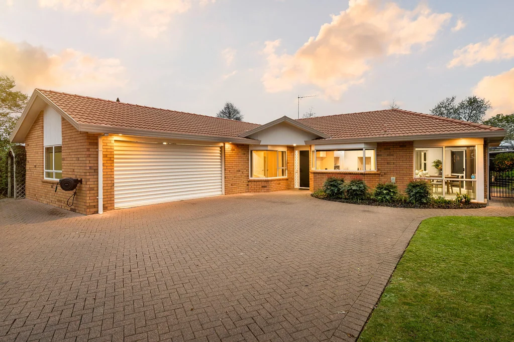 Hamilton East 3Moenga Prime Position, Boys' High Zone - A Rare Opportunity