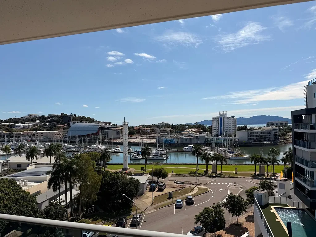 South Townsville 3 Bedroom Luxury Living Off Palmer!