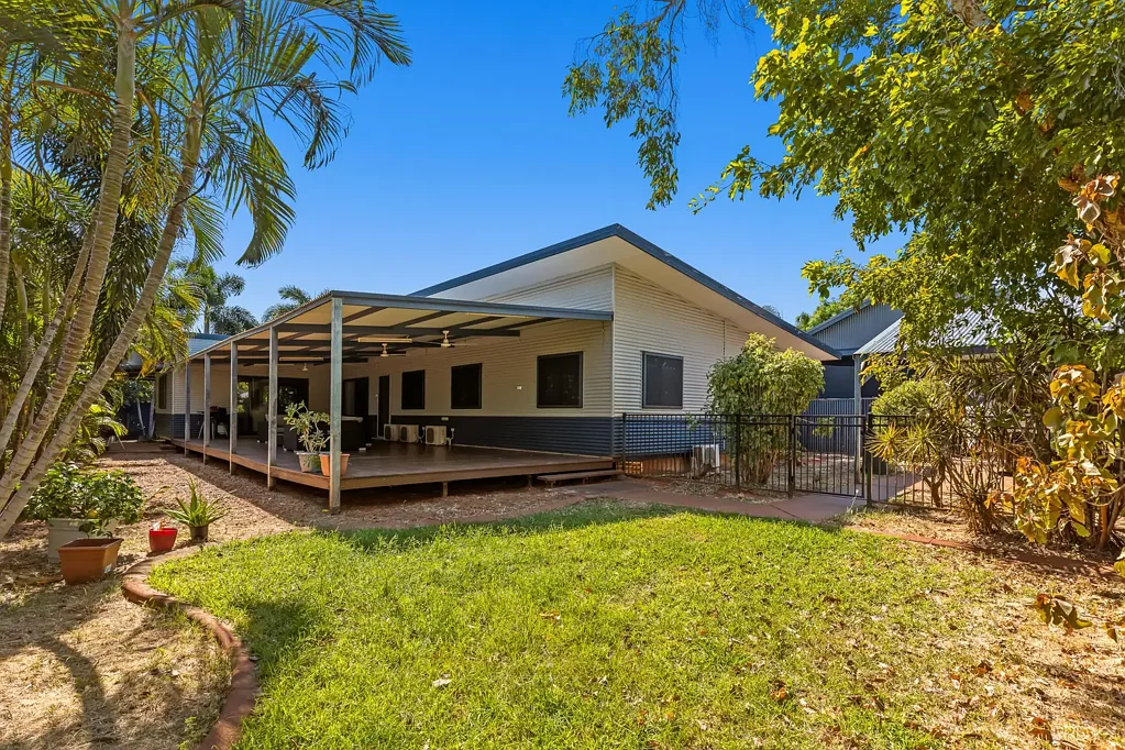 Cable Beach 4 Bedroom Space, Comfort & Investment!
