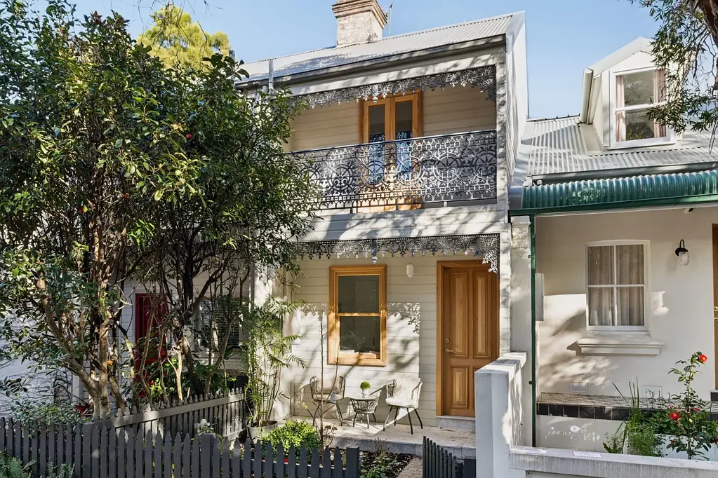 Erskineville 3 Bedroom Newly reinvented terrace in the heart of the Erskineville