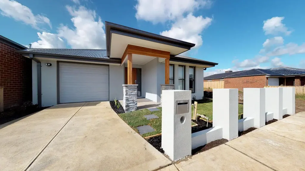 3 Bedroom Home Close to Everything!