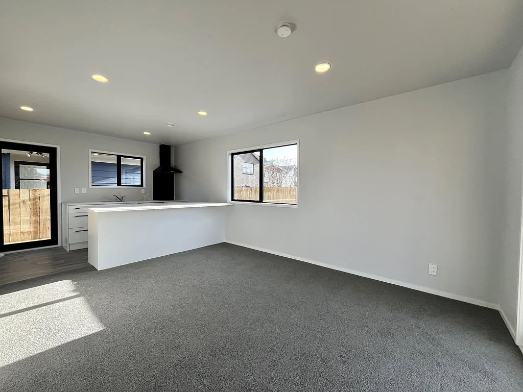 3 Bedroom Convenient Living in a Prime Location