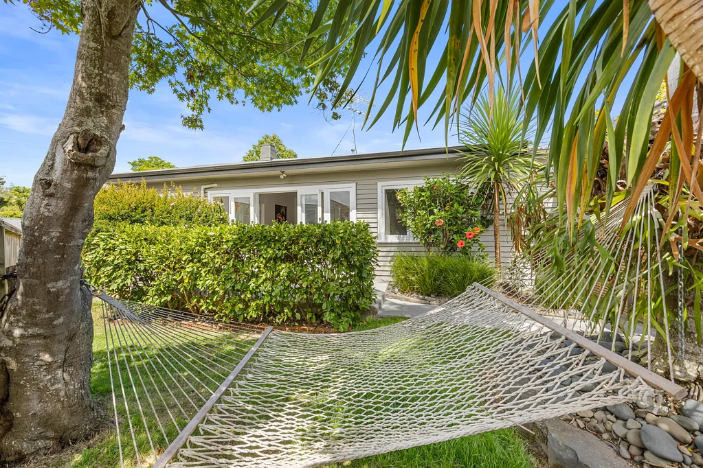1/9 Luplau Crescent, Cockle Bay, Manukau City, Auckland