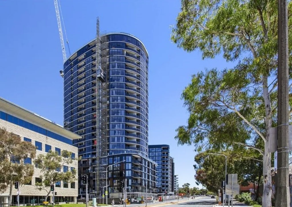 Phillip 2Moenga "Stunning apartment with breathtaking views!"