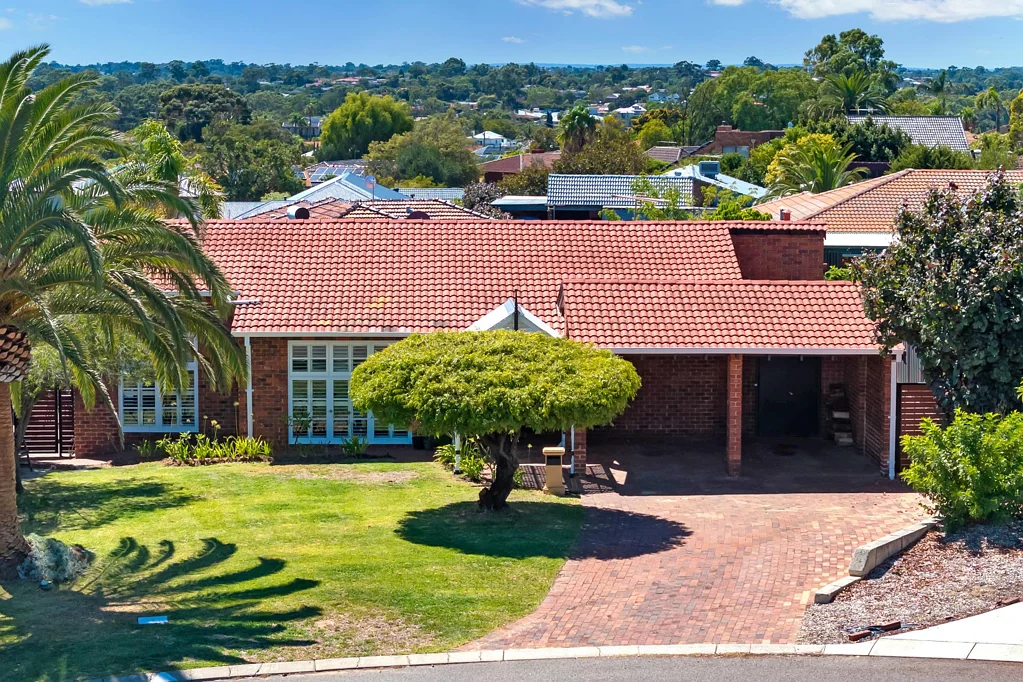 Duncraig 4ਬੈੱਡਰੂਮ The Perfect Place to Call Home
