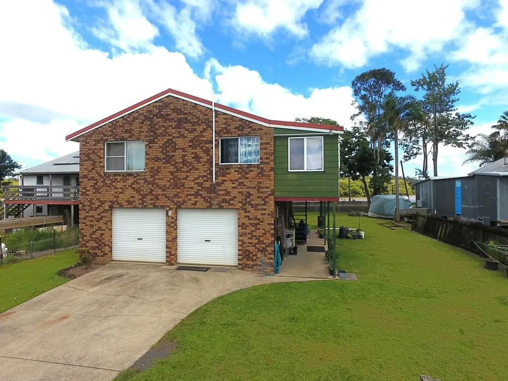 214 Baraang Drive, Broadwater, NSW 2472