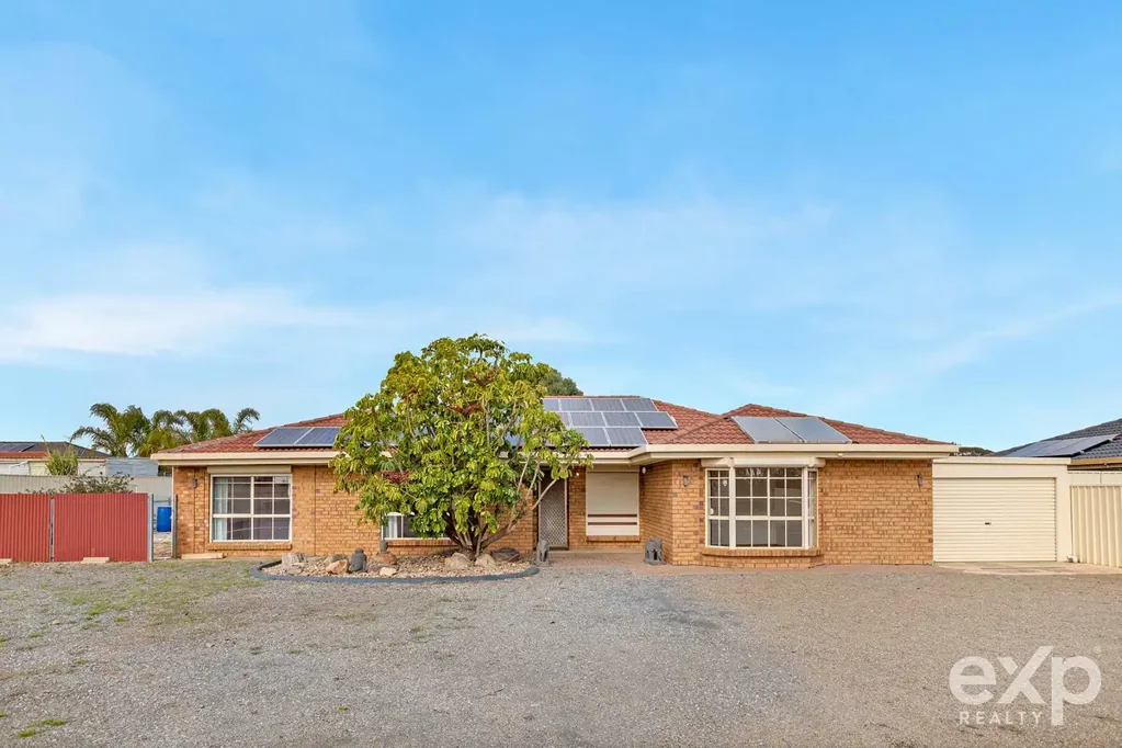 Munno Para West 6બેડરૂમ 6-Bedroom Family Home with Subdivision Potential
