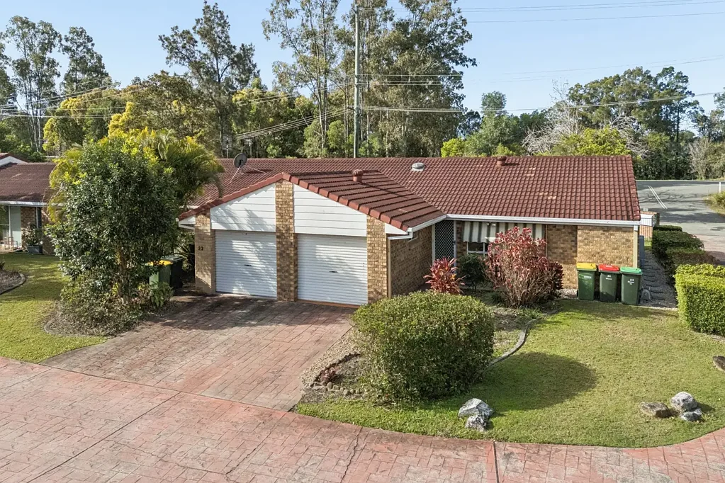 Oxenford 3غرفة نوم Beautifully Presented Entry Level Low Set Home Offering Comfort, Space & Convenience