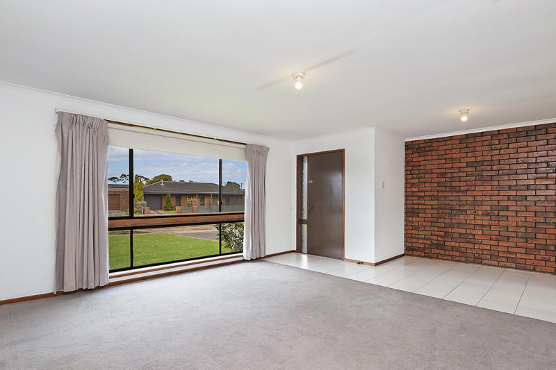 2 MOONAH ST, WARRNAMBOOL VIC 3280, 0房, 0浴, House