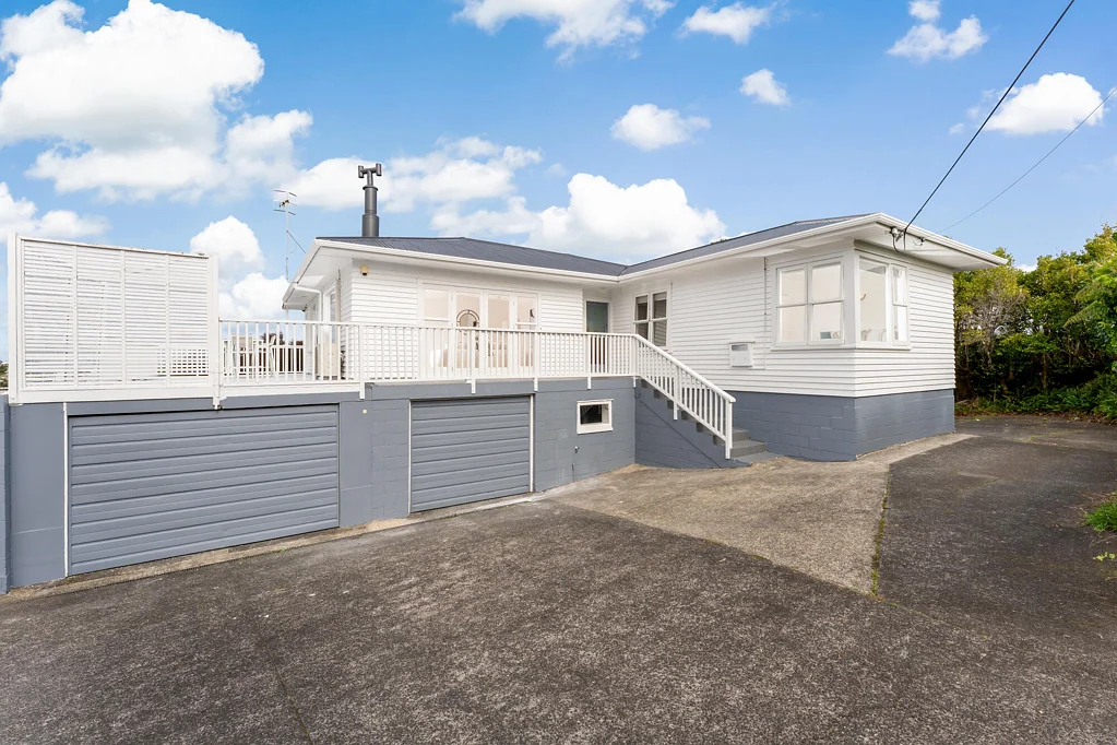 Hillcrest 4房  Family Home within Westlake School Zone!