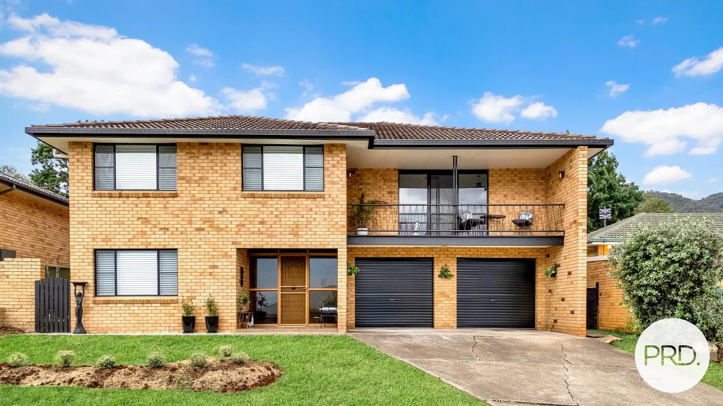 Tamworth 4房  Stunning views from your balcony in East Tamworth!