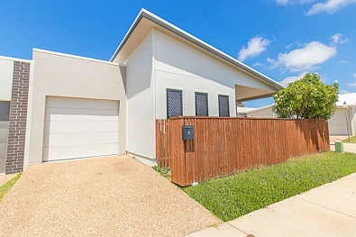 बाहरी क्षेत्र - 8 Target Street, Oonoonba, QLD 4811