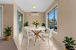 2/55 Normanton Street, Glenfield, North Shore City