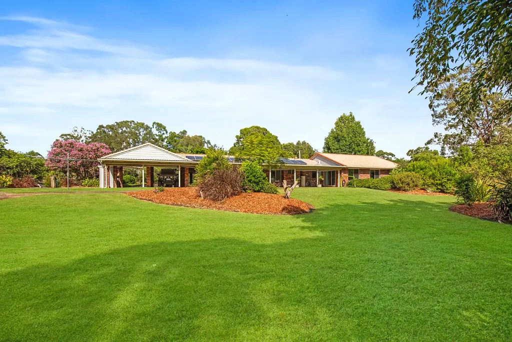 1 Hawk Road, Pomona, QLD 4568