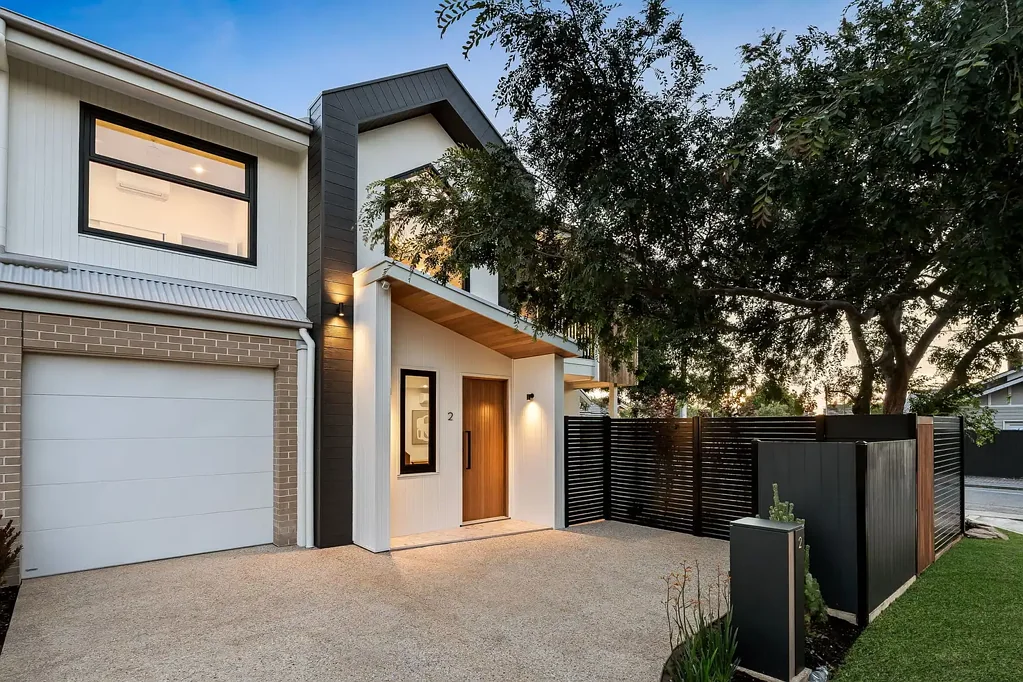 2 St Leonards Court, Glenelg North, SA 5045