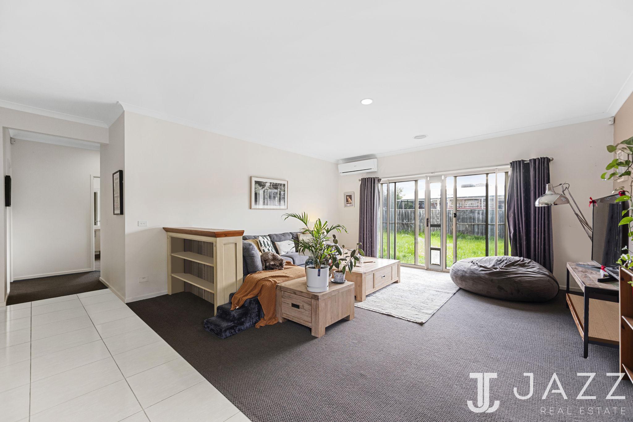 49 DENMAN DR, POINT COOK VIC 3030, 0 chambres, 0 salles de bain, House