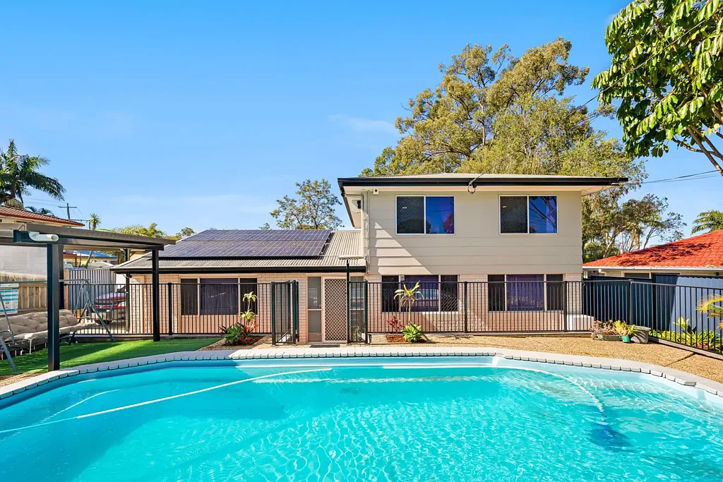 Browns Plains 3 Bedroom AUCTION: SATURDAY 6TH SEPTEMBER 14:00 - ON-SITE
