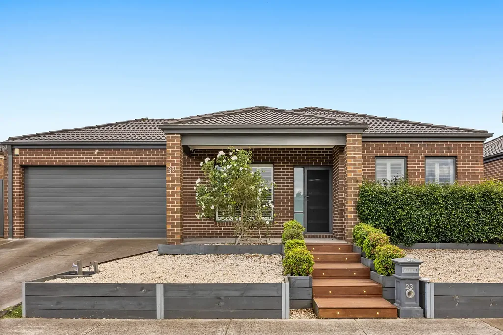Contemporary Living with Space, Comfort & Practicality