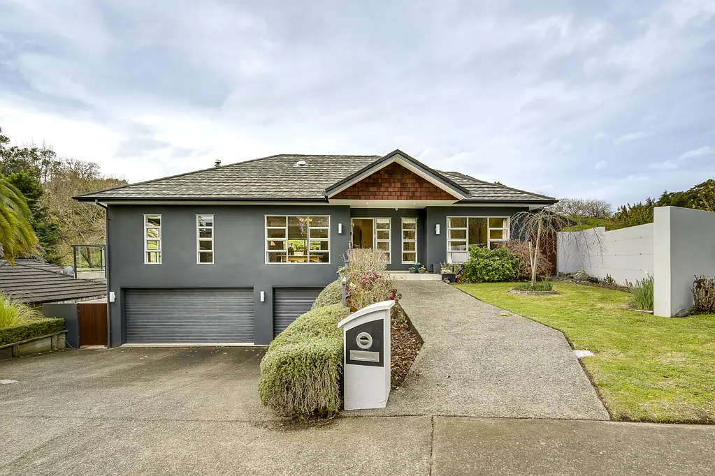 Havelock North 4部屋 Elevated living, triple garage and workshop